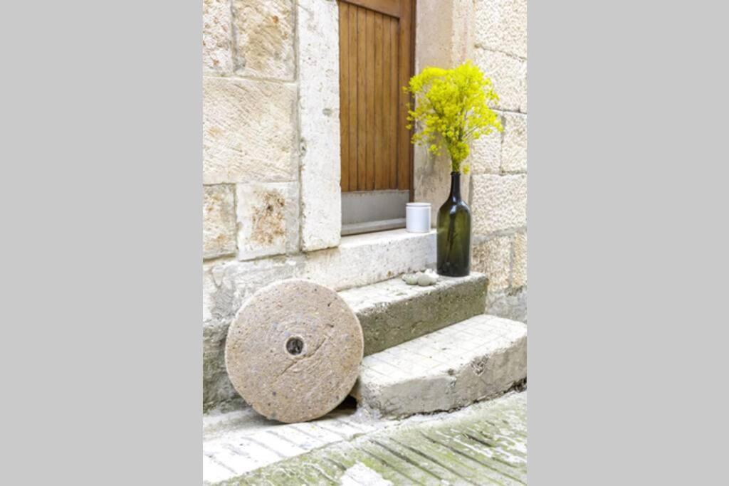 Antique Central Komiza House Nona Nika Exterior photo